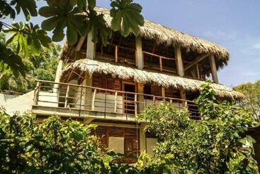 پانسیون Guarumbo