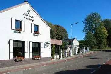 Aamiaismajoitus (B&B) Den Oude Herberg