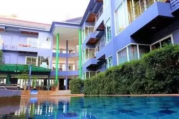 ホテル Aonang Village Resort