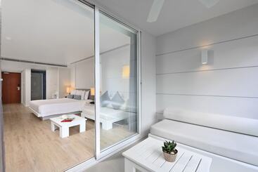 בית מלון כפרי Nap Patong