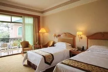 Отель Country Garden Holiday Resorts