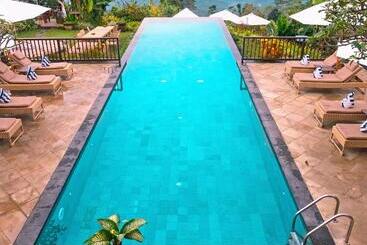 호텔 Munduk Moding Plantation