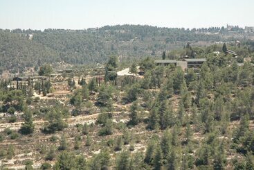 Logos Hotel In Yad Hashmona