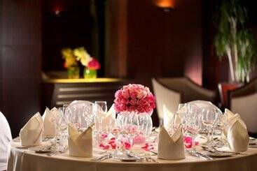 هتل آپارتمان Raouche Arjaan By Rotana