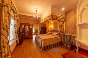 הוסטל Wanha Kartano