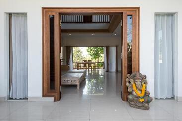 膳宿费 Villa Melasti Wardana