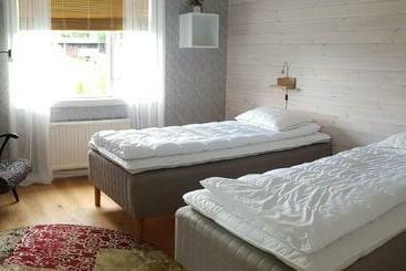 بنسيون Mittes Rum