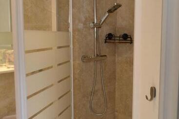 بنسيون Sun And Cosy