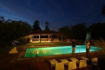 ホテル Quinta Do Mourão