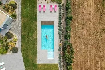 Flamboyant Boutique B&b