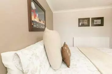 Bed and Breakfast Annora House