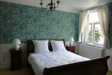 ベッドアンドブレックファースト Villa Tournesol