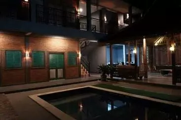 Pension Kayu Tua Villa