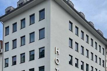 Отель Bayer S City