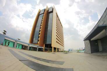 فندق Merlynn Park