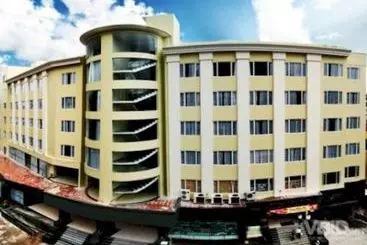 هتل The Western Hill Dalat