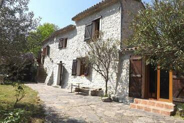 צימר Mas De Lunet