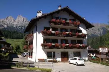 ベッドアンドブレックファースト Garnì Mariolina