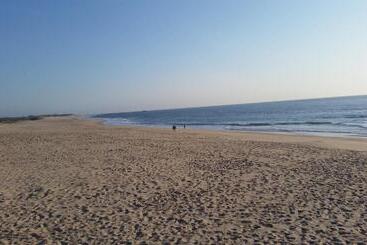 Пансион Areia Beach Guest House