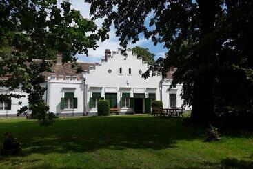 פנסיון Igmándy Kúria