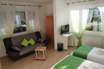 Bed & Breakfast Pod Orehi