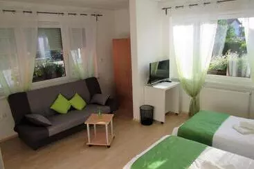 Bed & Breakfast Pod Orehi