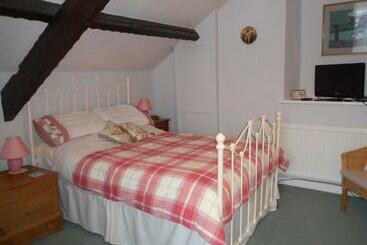 צימר Glascoed Farmhouse