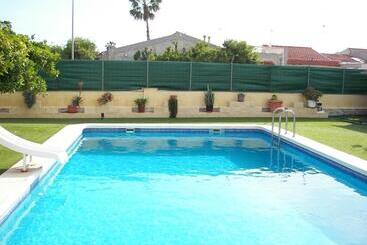 تختخواب و صبحانه Posada Chloe Santiago