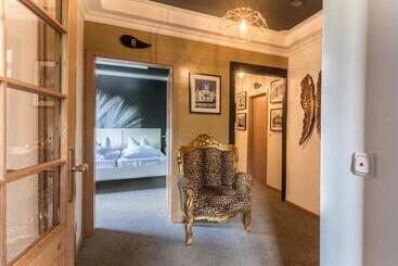 Engel Hotel Grill Bar