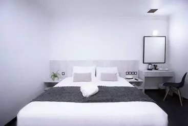 Harbour Ville Hotel   Hamilton