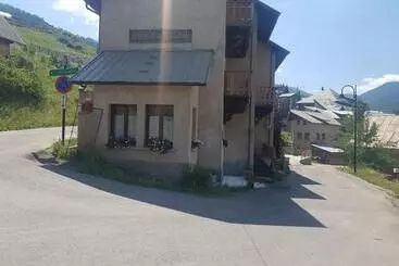 هتل Auberge La Coulette