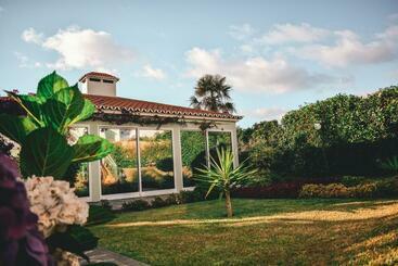 Пансион Terra Vivaz   Ribeira Cottage