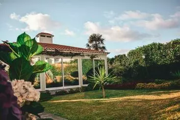 Majatalo Terra Vivaz   Ribeira Cottage