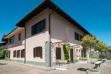 ペンション Villarosybeb