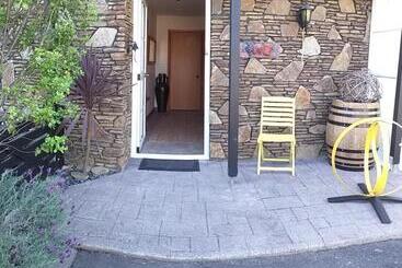 Rarangi Seaview On The Beach B&b