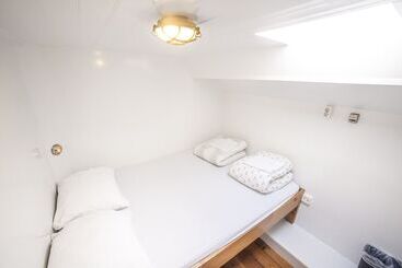 Hotel The Cabin @ Mps Noorderzon