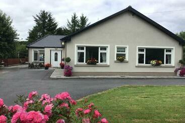 مبيت وإفطار Blakehill House