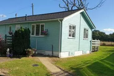 ホテル The Cabin,kings Lane,weston