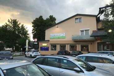 Lindenhof Gasthof Pension In Unterburg