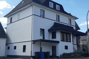 ペンション Villa Althaus