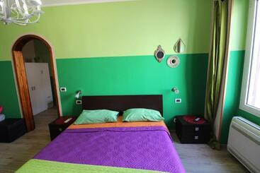 مبيت وإفطار Due Passi Dal Mare