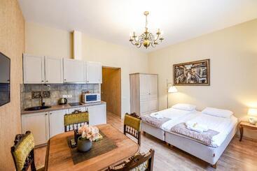 پانسیون Kubu Namai