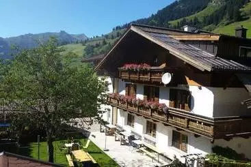 ユースホステル Jugendhotel Gruber