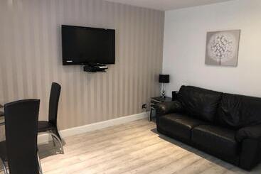 בית מלון כפרי Chapel Apartments