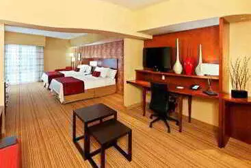 فندق Courtyard By Marriott Tulsa Woodland Hills