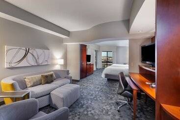 Otel Courtyard By Marriott Tulsa Woodland Hills