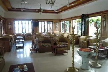 Отель Ideal Beach Resort