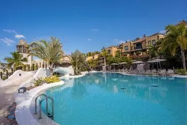 Отель Suite Villa Maria