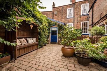 Bed and Breakfast Albert House