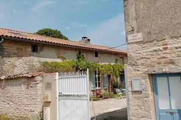 Bed and Breakfast La Cour